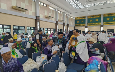 Jemaah Haji Empat Lawang Tiba di Debarkasi Palembang
